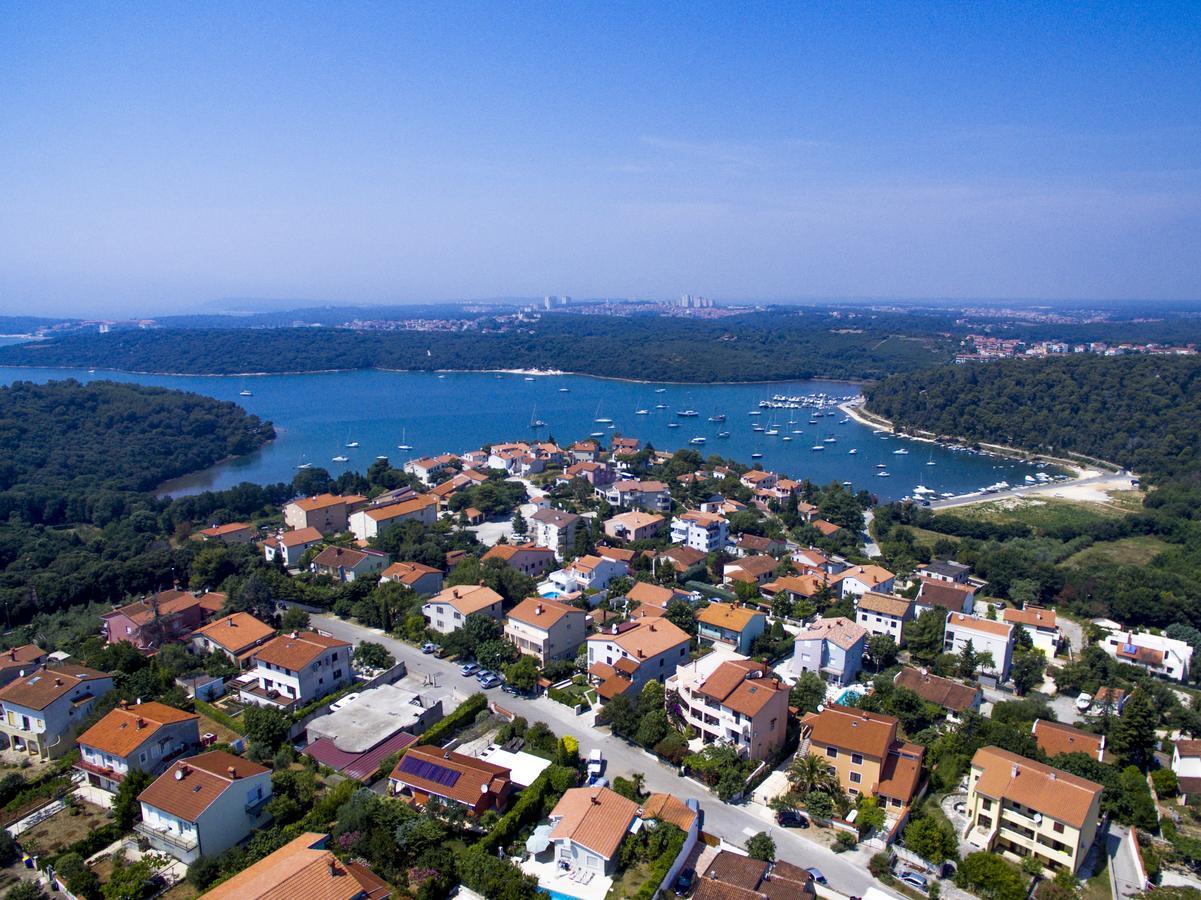 "Andrija" Apartmen'S バニョレ エクステリア 写真